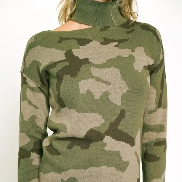 MYSTREE CUTOUT SHOULDER MOCK NECK SWEATER SIZE SMALL - Picture 9 of 9